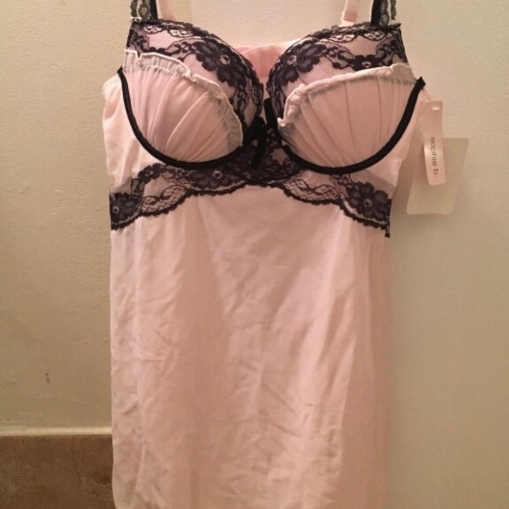 BNWT Small babydoll nightie